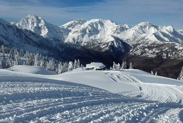 Snowy slopes in Sauze