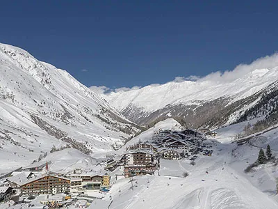Obergurgl ski by train