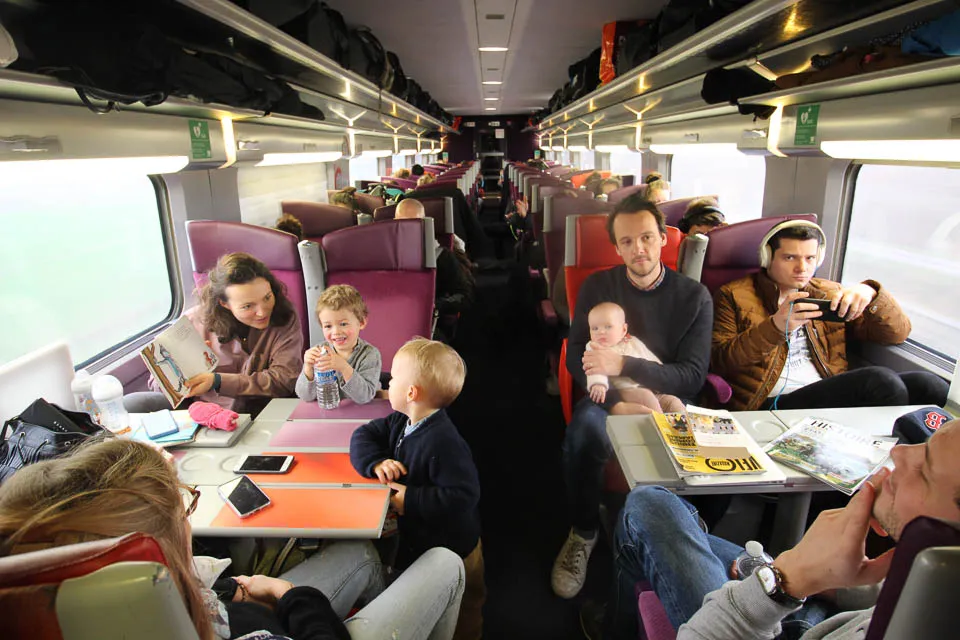 Families travel on the TGV
