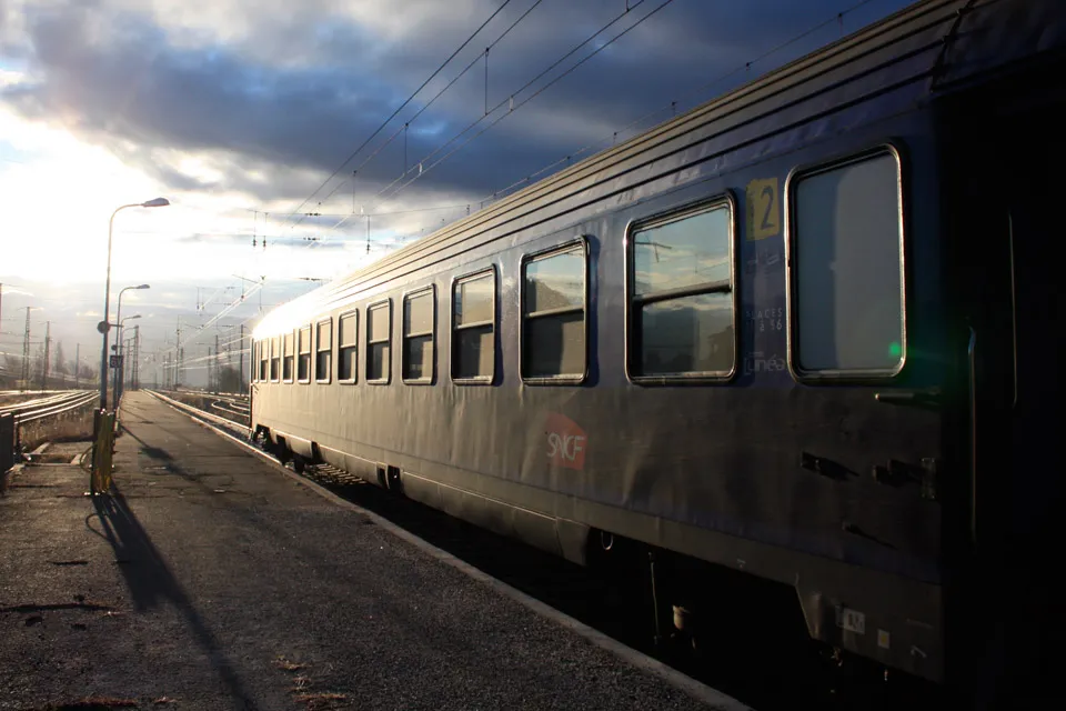 Eurostar + Intercit&eacute;s de Nuit train