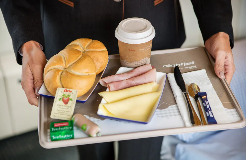 Nightjet breakfast