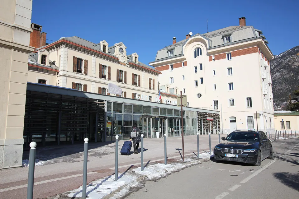Brian&ccedil;on station