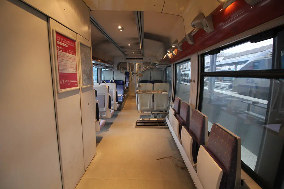 Space for luggage on TER